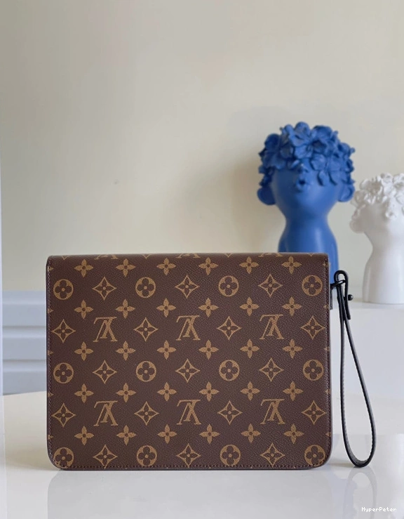 S VUITTON POUCH LOUIS A4 LOCK 0809